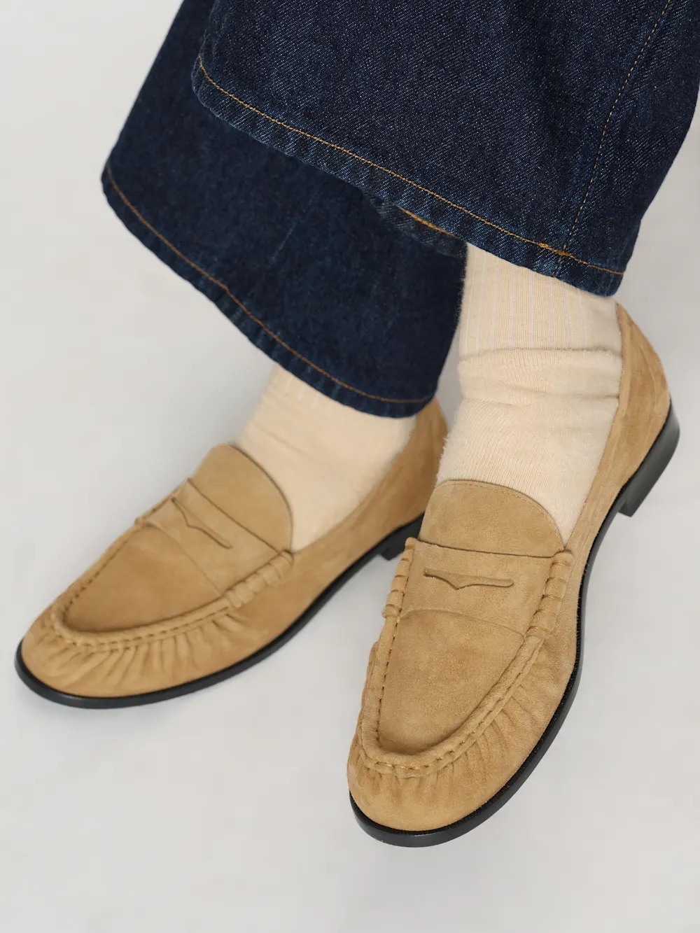 Reformation Francine Ruched Loafer hazel suede